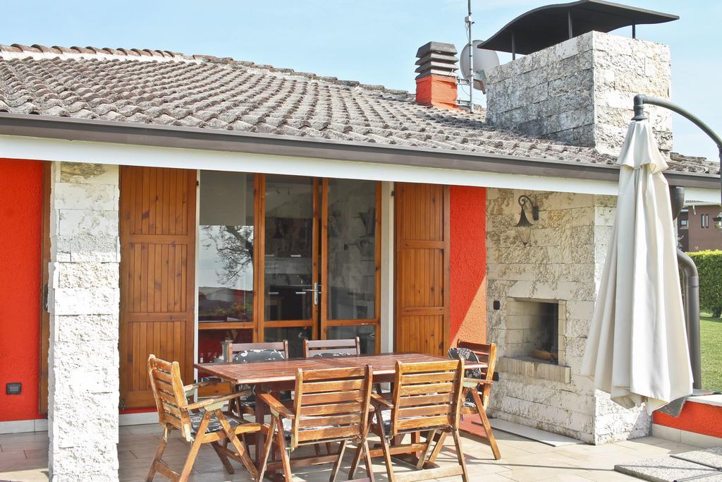 Lovely Villa Elena - Garda Lake Бардолино Экстерьер фото