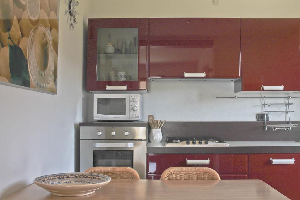 Lovely Villa Elena - Garda Lake Бардолино Экстерьер фото